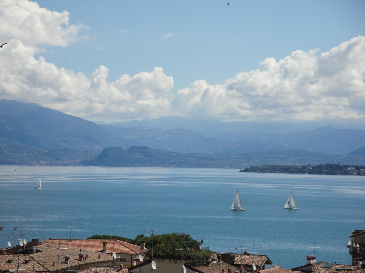 The Tower Of The Old King Bed & Breakfast Desenzano del Garda Exterior photo