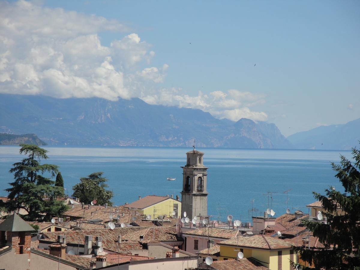The Tower Of The Old King Bed & Breakfast Desenzano del Garda Exterior photo