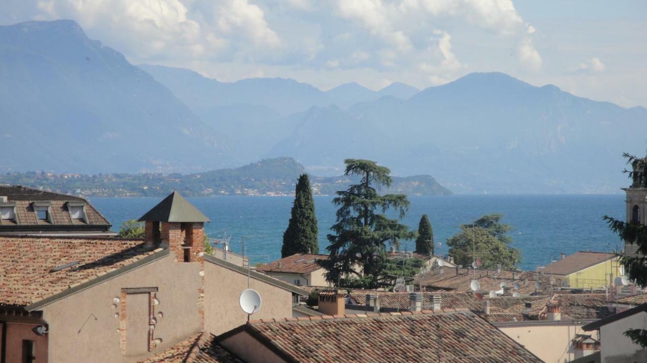 The Tower Of The Old King Bed & Breakfast Desenzano del Garda Exterior photo