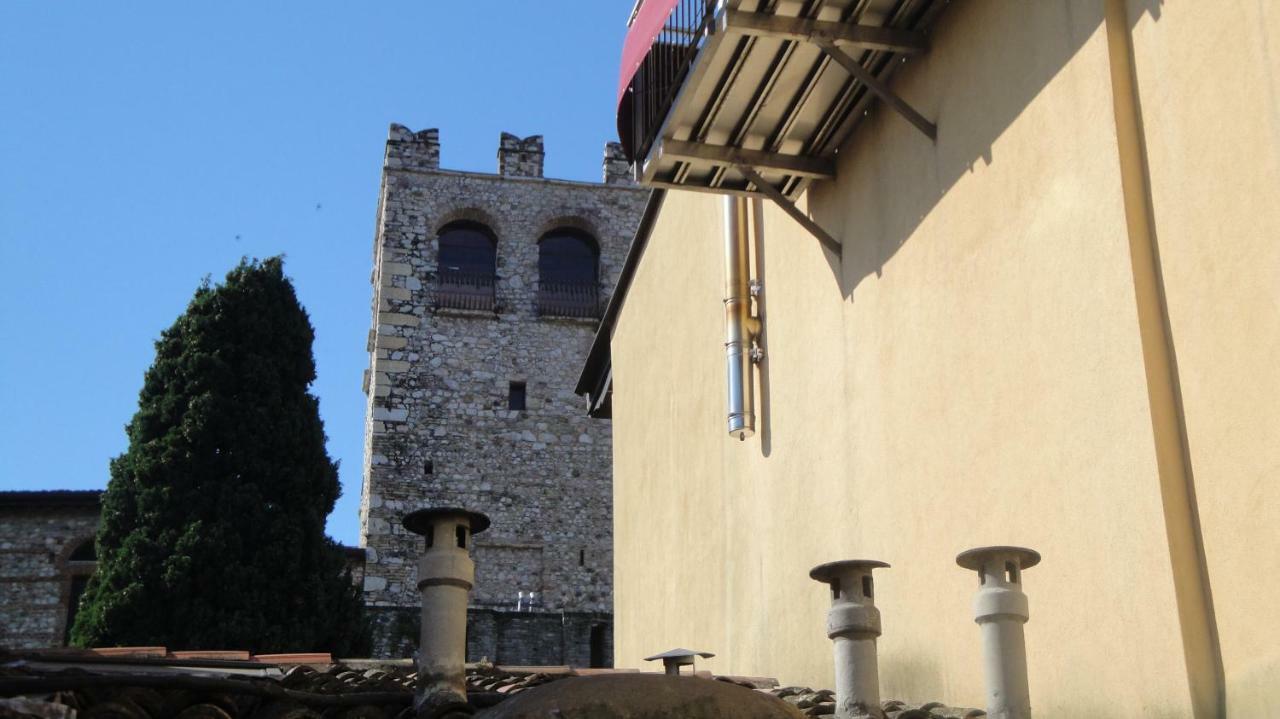 The Tower Of The Old King Bed & Breakfast Desenzano del Garda Exterior photo